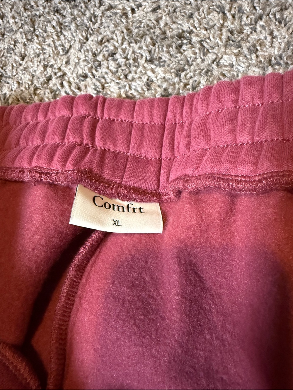 Comfrt Minimalist Sweatpants in Berry Size XL - Picture 4 of 5